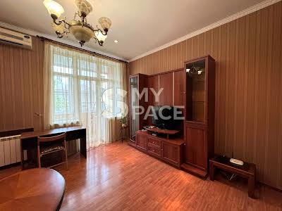 квартира за адресою Ярославів Вал вул., 19