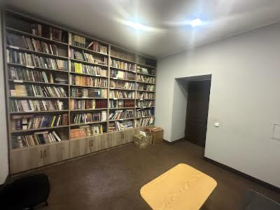 комерційна за адресою Дмитра Донцова вул. (Котовського), 4