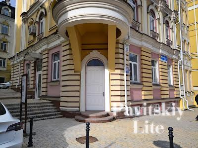 комерційна за адресою Кожум'яцька вул., 20-Б