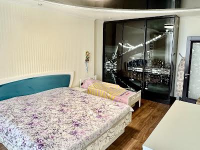 квартира за адресою Середня вул., 24 к3