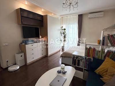 квартира за адресою Регенераторна вул., 4 к1
