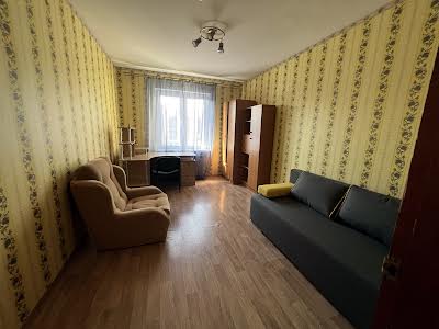 квартира за адресою Михайла Максимовича вул. (Онуфрія Трутенка), 9-В