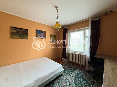 квартира за адресою Приозерна вул., 10г