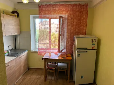 квартира за адресою Йорданська вул. (Лайоша Гавро), 8