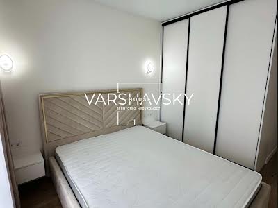 квартира за адресою Олександра Олеся вул., 5А