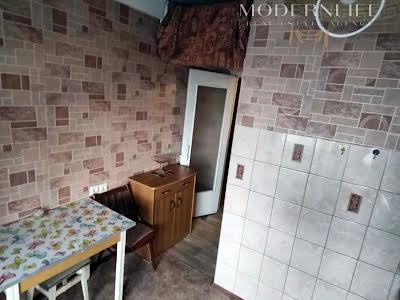 квартира за адресою Тичини, 5