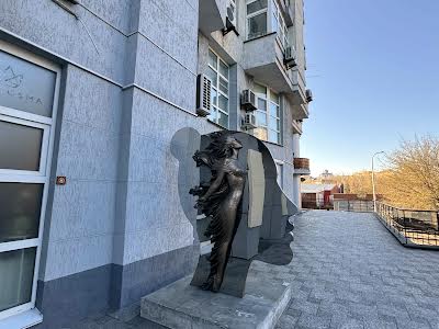 квартира за адресою Панаса Мирного вул., 17
