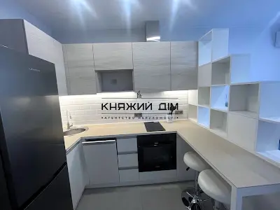 квартира за адресою Дніпровська набережна вул., 17В