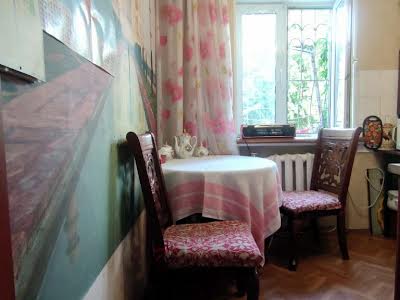 комната по адресу Тополёвая ул., 3