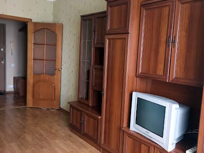 квартира за адресою Київ, Ернста вул., 6