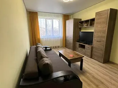 квартира за адресою Височана вул., 18