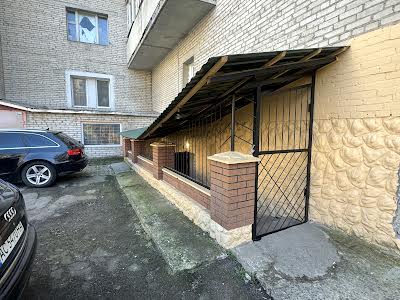 коммерческая по адресу Возрождения просп., 49а