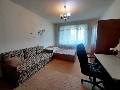 квартира за адресою Героїв просп., 4