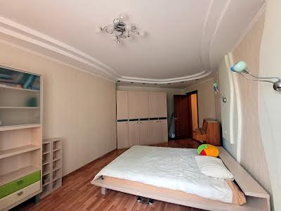 квартира за адресою Срібнокільська вул., 1