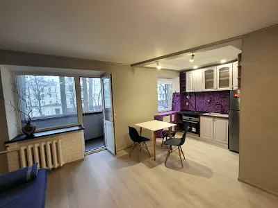 квартира за адресою Дегтярівська вул., 28