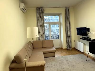 квартира за адресою Шота Руставелі вул., 26
