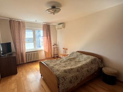 квартира по адресу Краковская ул., 13б