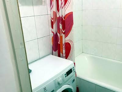 квартира за адресою Озерна вул., 14