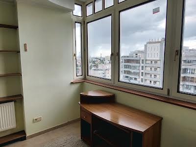 квартира за адресою Андрія Верхогляда вул. (Михайла Драгомирова), 4
