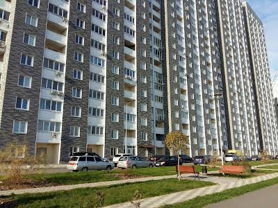 квартира за адресою Ревуцького вул., 54Б