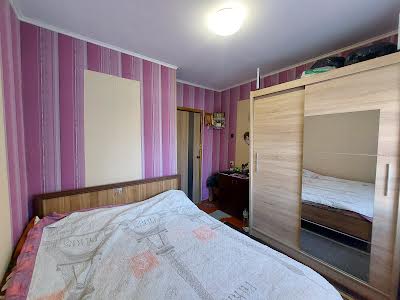 квартира за адресою Євгена Чикаленка вул., 56