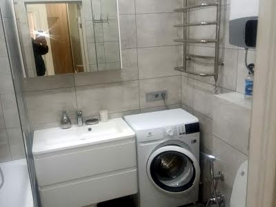 квартира за адресою Метрологічна вул., 56