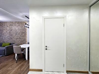 квартира за адресою Дніпровська набережна вул., 18-Б