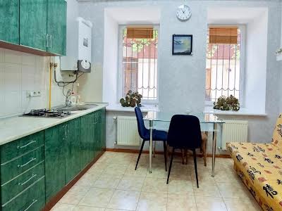квартира за адресою Базарна вул., 34
