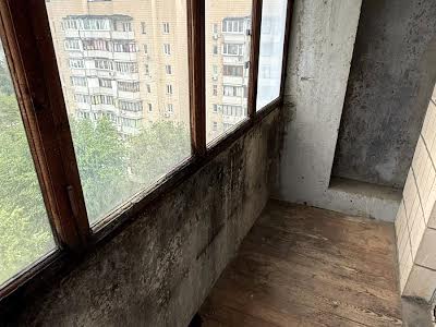 квартира за адресою Ревуцького вул., 17-Б