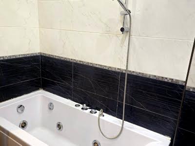 квартира по адресу Петропавловская ул., 40