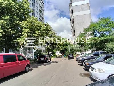 квартира по адресу Николая Закревского ул., 33