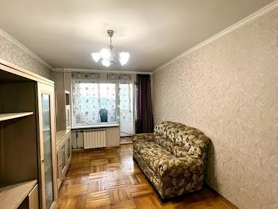квартира по адресу Голосеевский просп. (40-летия Октября), 15А