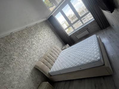 квартира по адресу Драгоманова ул., 10