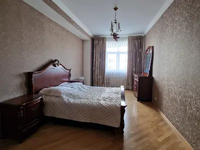 квартира за адресою Миколи Міхновського бульв. (Дружби Народів), 14-16