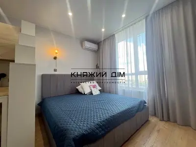 квартира за адресою Дніпровська набережна вул., 17В