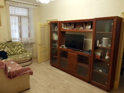 квартира за адресою Троїцька вул., 62