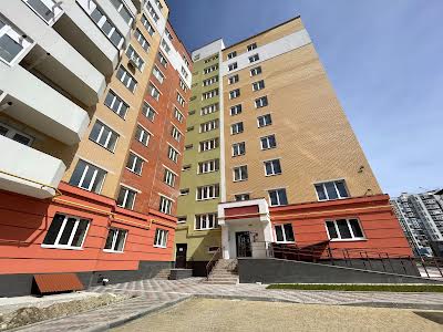 квартира за адресою Тролейбусна вул., 4д