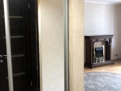 квартира за адресою Леоніда Первомайського вул., 11