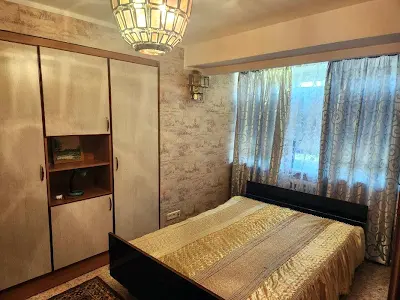 квартира за адресою Торгова вул., 1