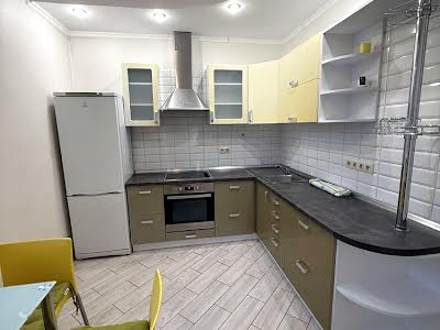 квартира за адресою Василя Симоненка вул., 5
