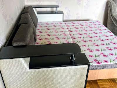 квартира за адресою Межигірська вул., 50