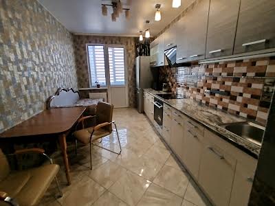 квартира за адресою Павла Чубинського вул., 7а