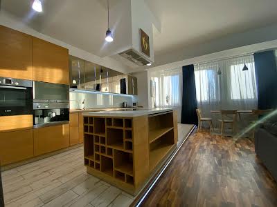 квартира за адресою Миколи Міхновського бульв. (Дружби Народів), 14-16