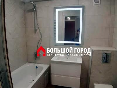 квартира за адресою Бочарова вул., 8