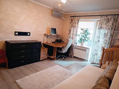 квартира за адресою Оноре де Бальзака вул., 58