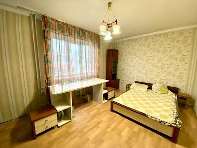 квартира по адресу Соломии Крушельницкой ул., 5