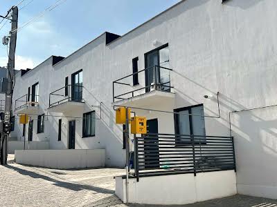 квартира за адресою Озерна, 8