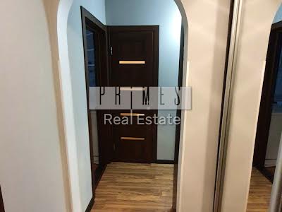 квартира за адресою Драгоманова вул., 8А