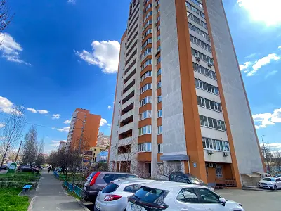комерційна за адресою Бориспільська, 26Ж