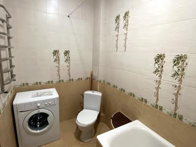 квартира за адресою Академіка Амосова, 6